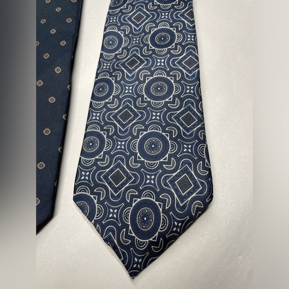 (2) Christian Dior Mens Silk Ties - Picture 10 of 12
